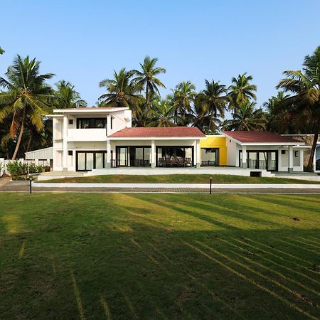 Seascape By Ewa Properties Malpe Exterior foto