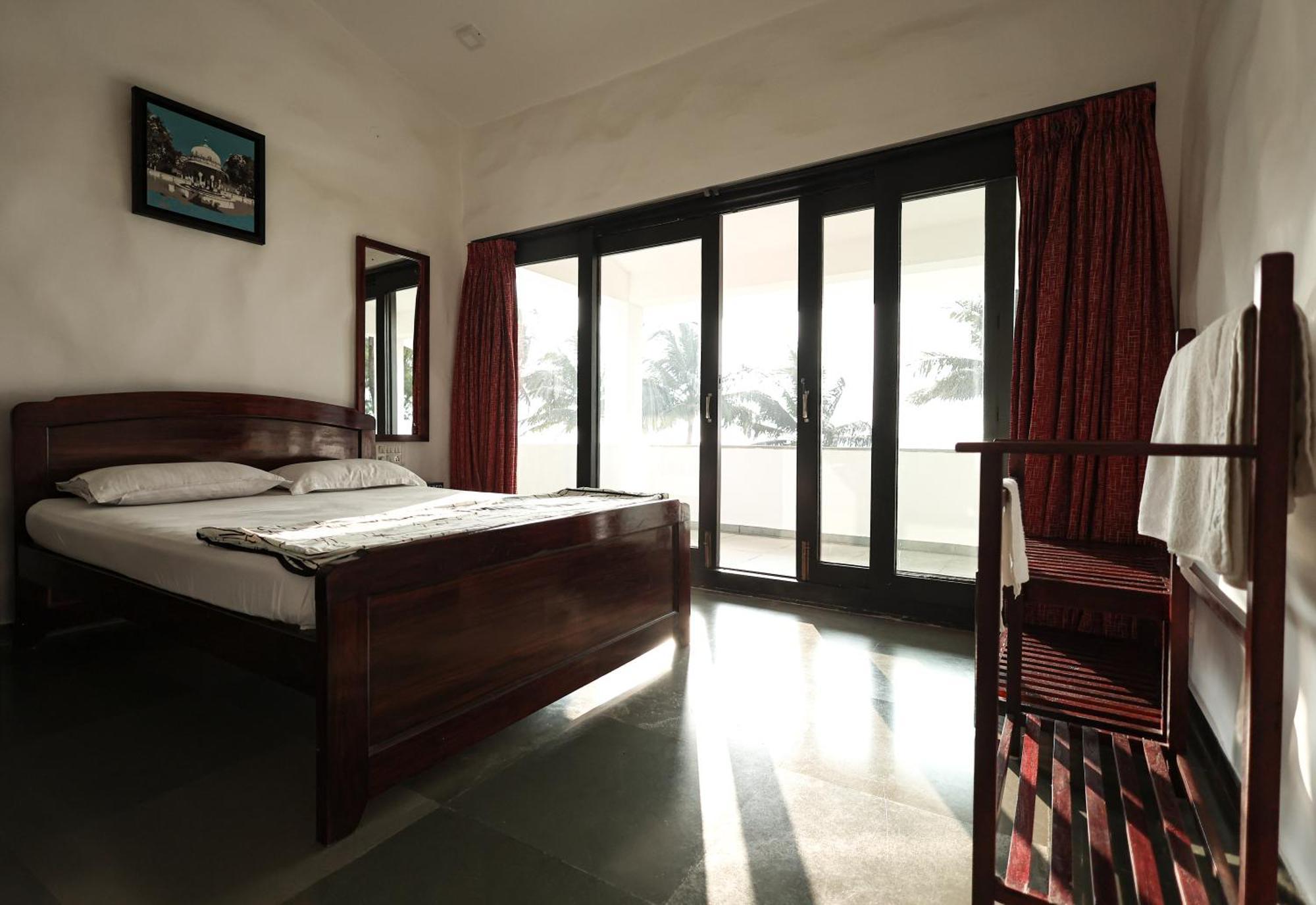 Seascape By Ewa Properties Malpe Exterior foto